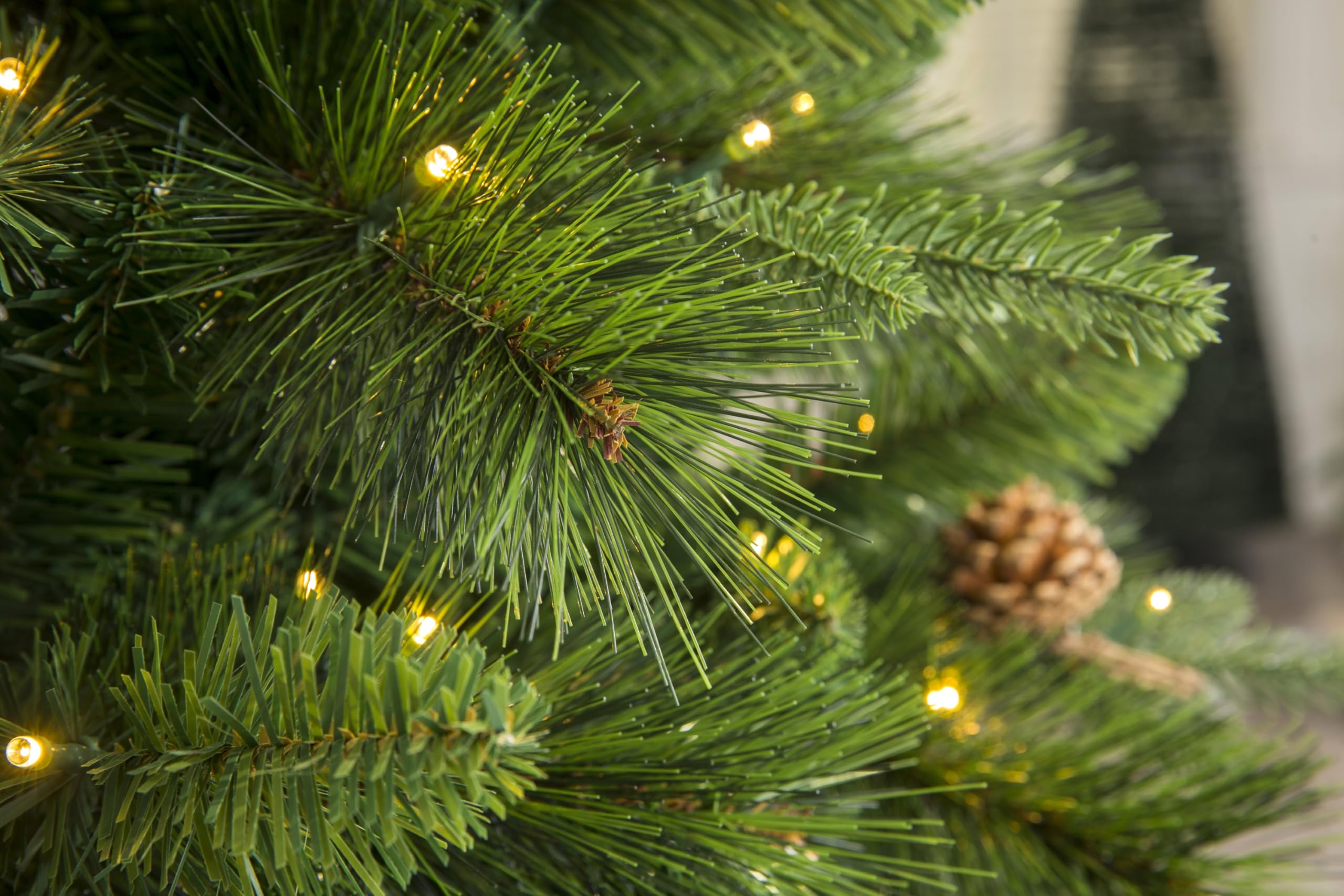 Slim Scotch Pine Christmas Tree Pre-lit
