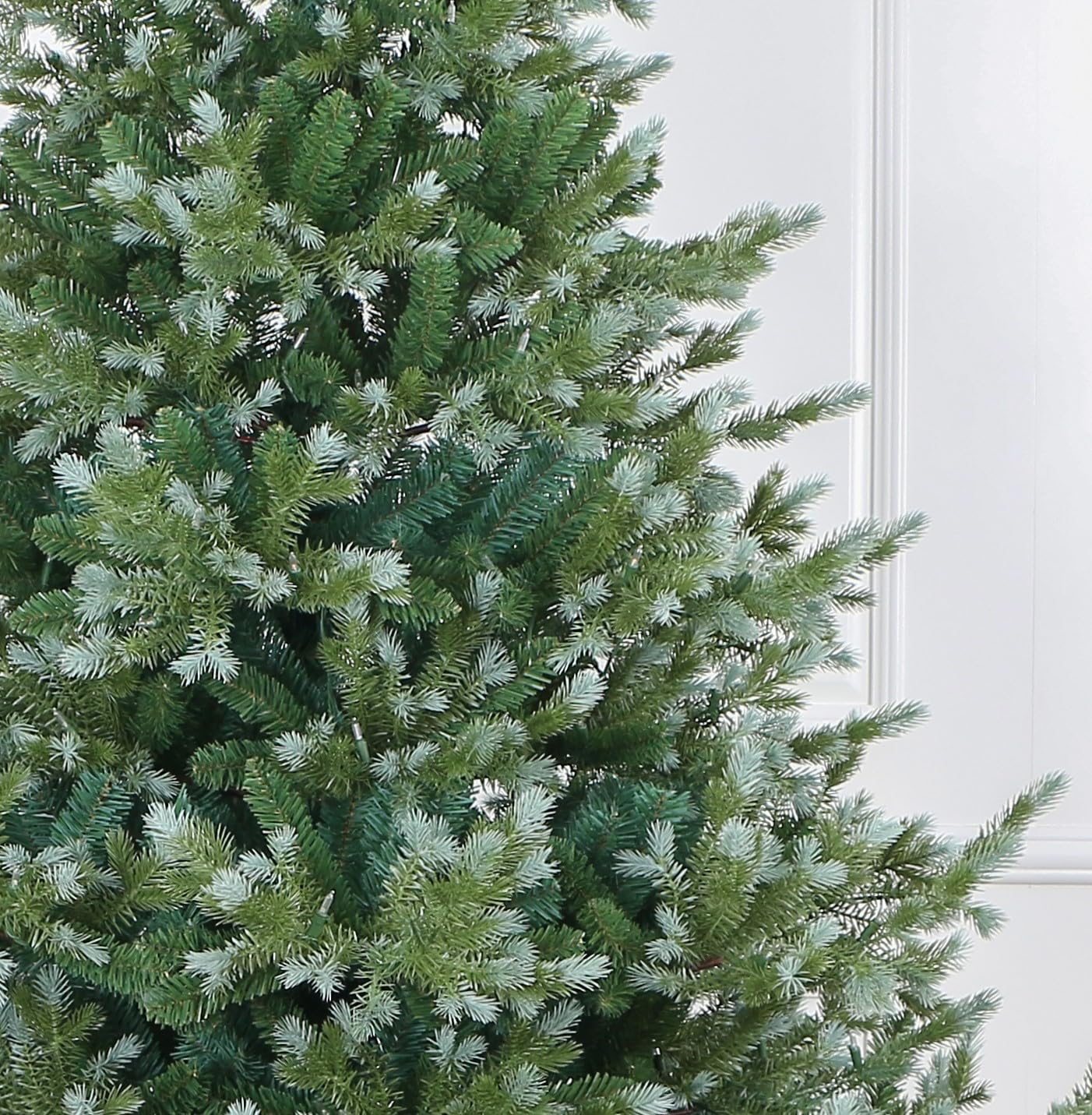 Western Mountains Blue Spruce Christmas Tree Pre-lit With Dual-color Lights