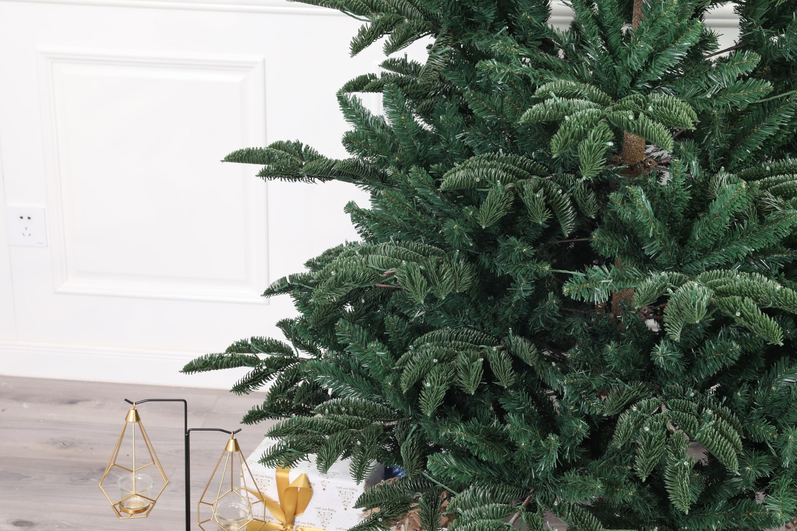 Appalachian Mountain Fraser Fir Artificial Christmas Tree (6ft)