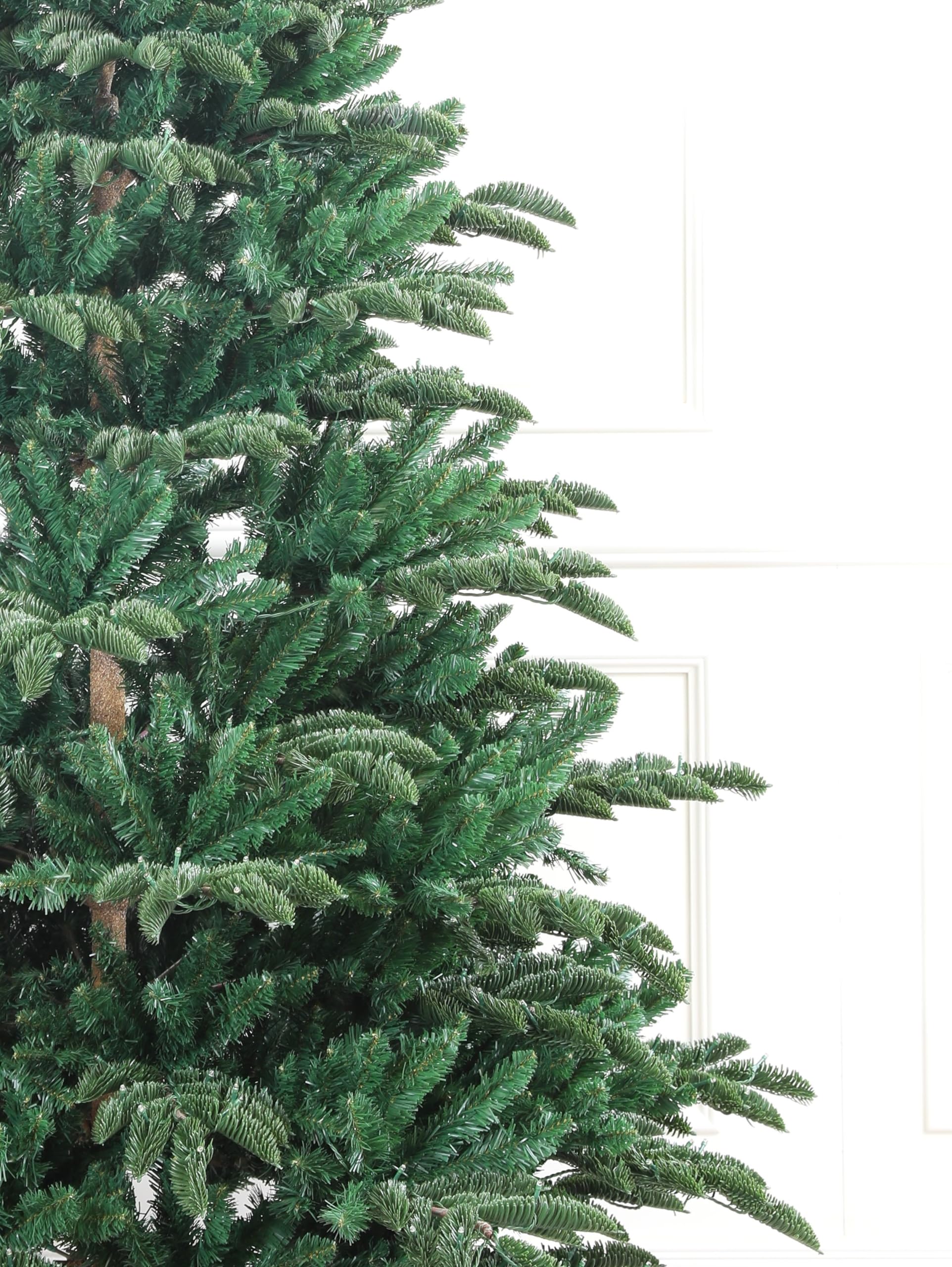 Appalachian Mountain Fraser Fir Artificial Christmas Tree (7ft)