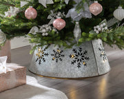 Vintage Snowflake Silver Metal Christmas Tree Collar