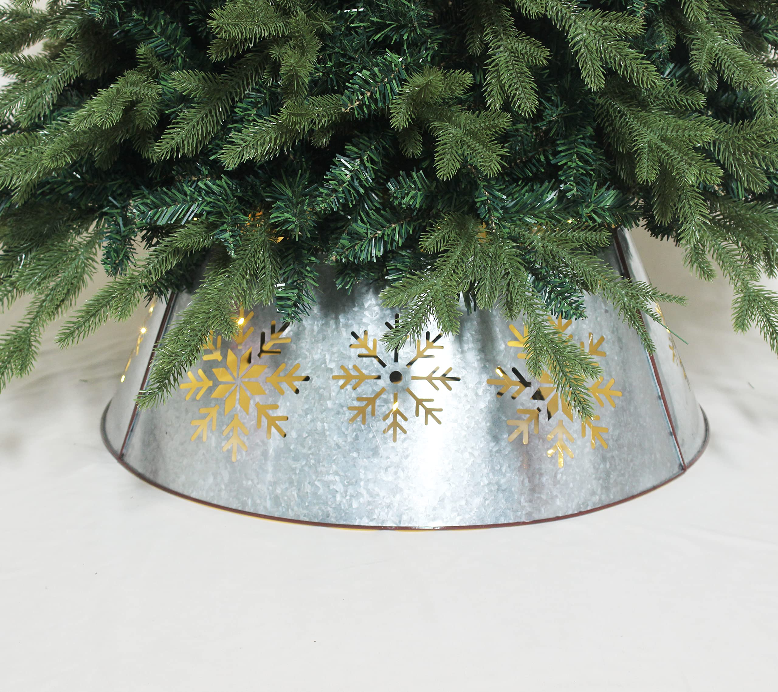 Vintage Snowflake Silver Metal Christmas Tree Collar