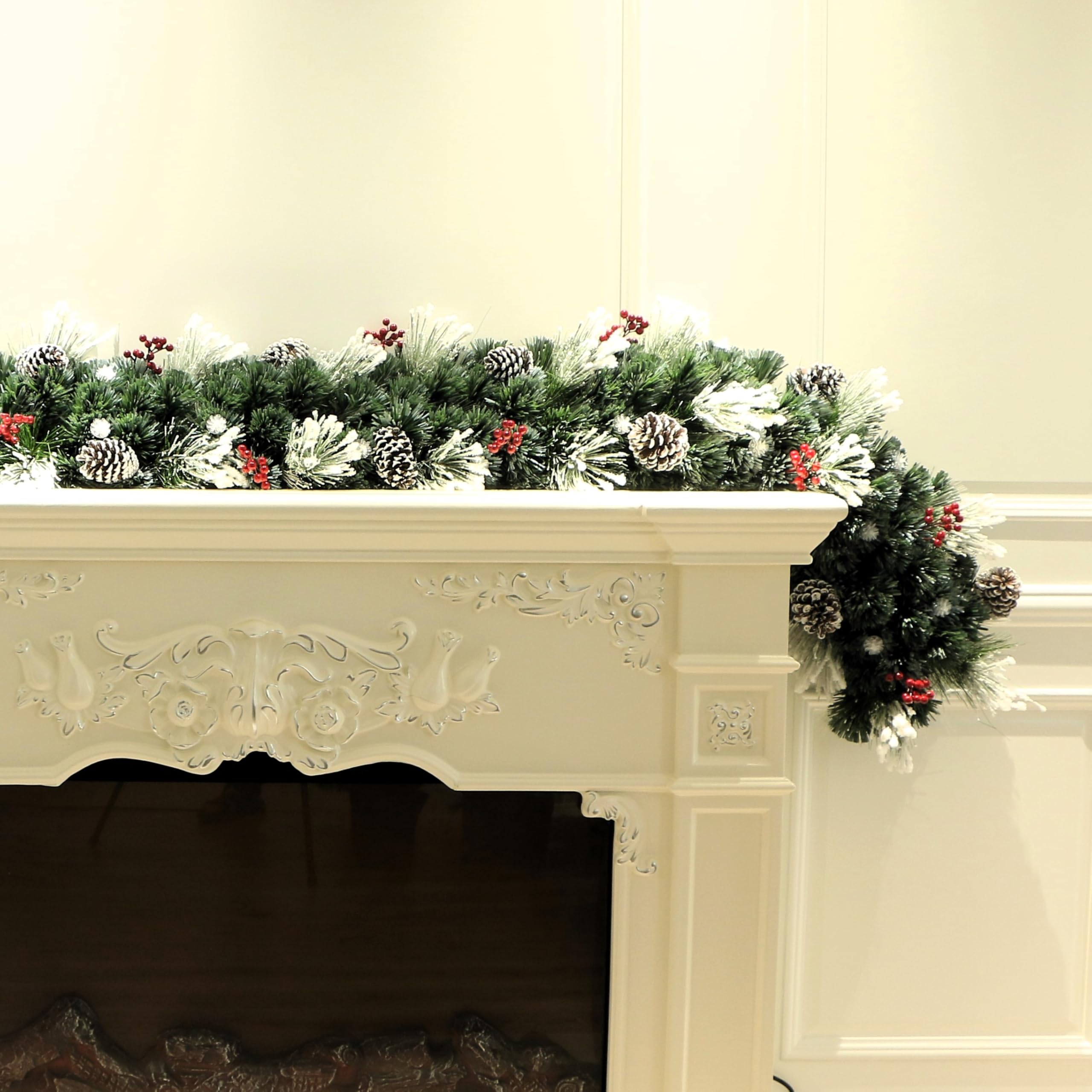 Frosted White Pine Fiber Optic Christmas Wreath